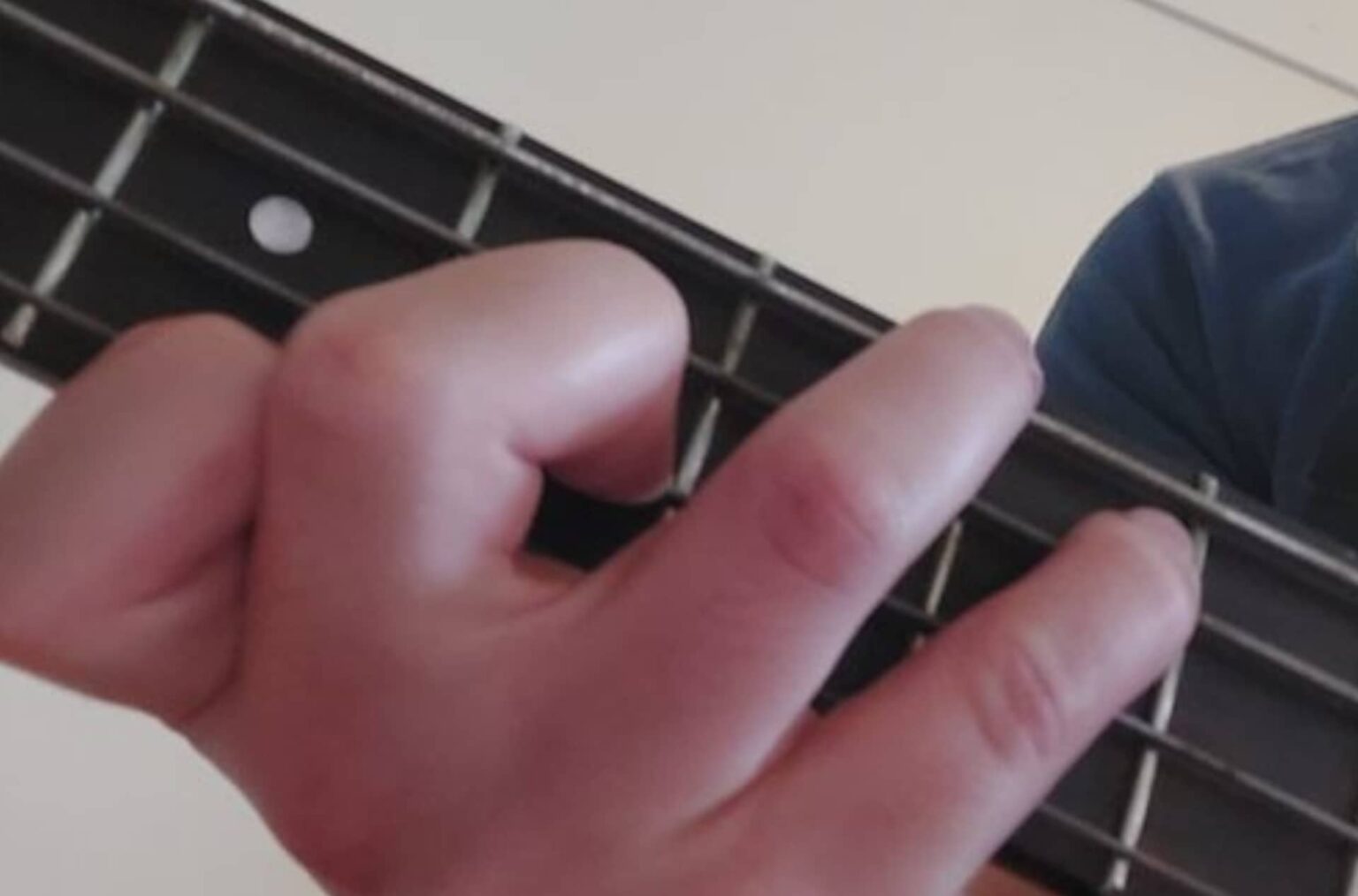 Strumming The Bass Guitar The Complete Guide BassOx